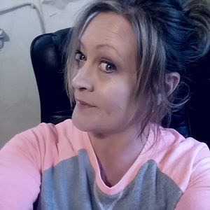 Meet your Posher, Tonya renee